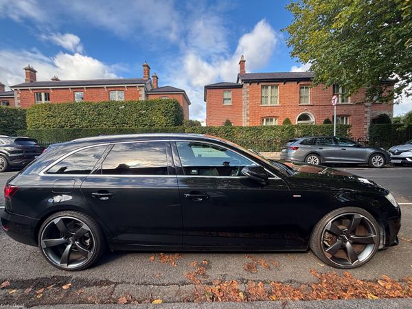Audi A4 Estate, Petrol, 2018, Black