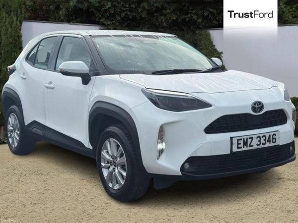 Toyota Yaris Cross Estate, Petrol Hybrid, 2024, White