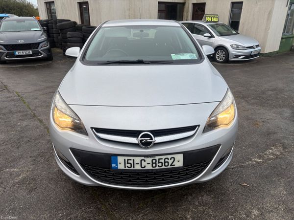 Opel Astra Hatchback, Diesel, 2015, Silver