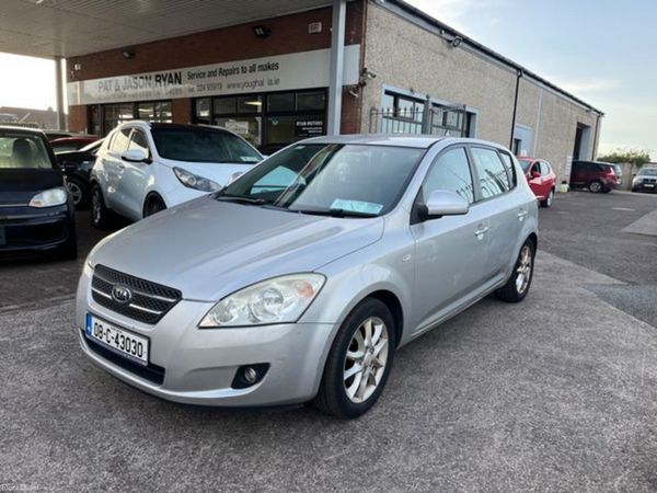 Kia Ceed Hatchback, Diesel, 2008, Silver