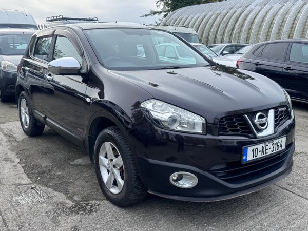 Nissan Qashqai Hatchback, Petrol, 2010, Purple