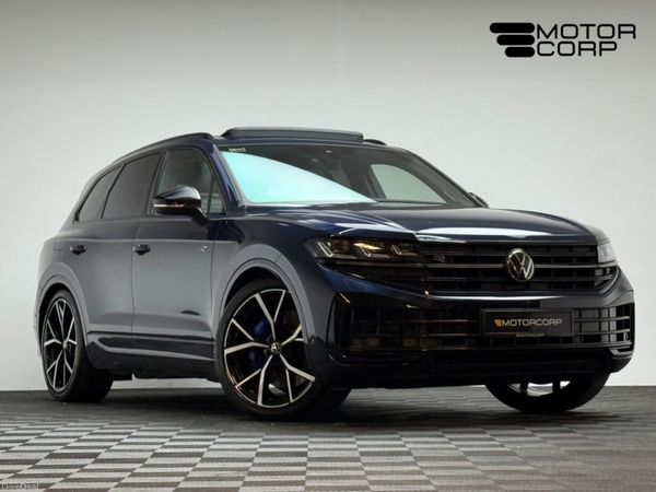 Volkswagen Touareg SUV, Petrol Plug-in Hybrid, 2024, Blue