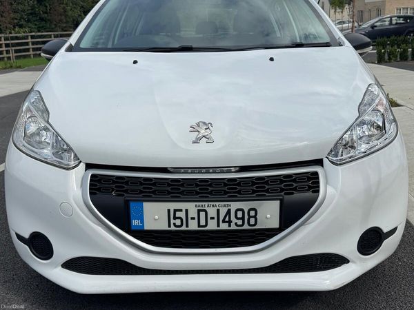Peugeot 208 Hatchback, Diesel, 2015, White