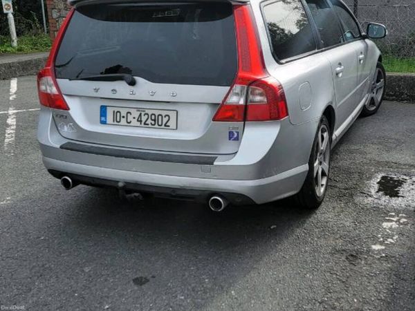 Volvo V70 Estate, Diesel, 2010, Silver
