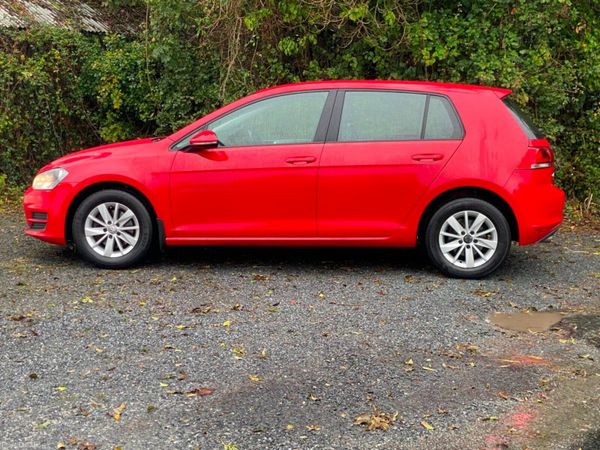 Volkswagen Golf Hatchback, Diesel, 2014, Red