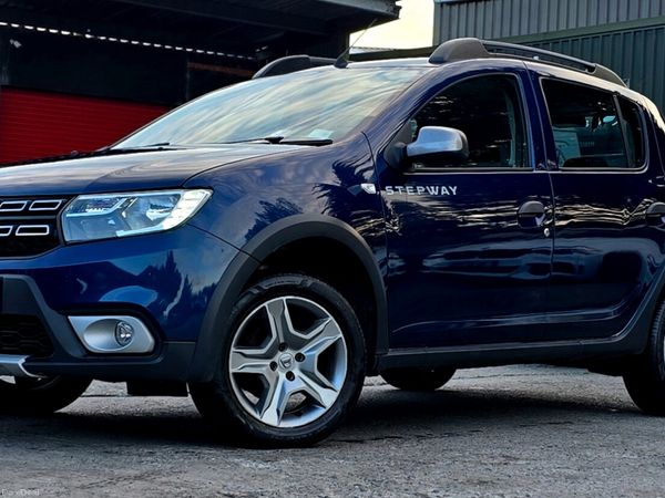 Dacia Sandero Stepway Hatchback, Diesel, 2017, Blue