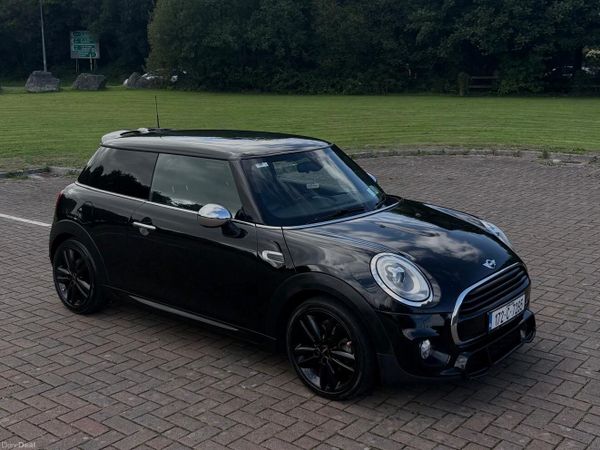 Mini Cooper Hatchback, Diesel, 2017, Black