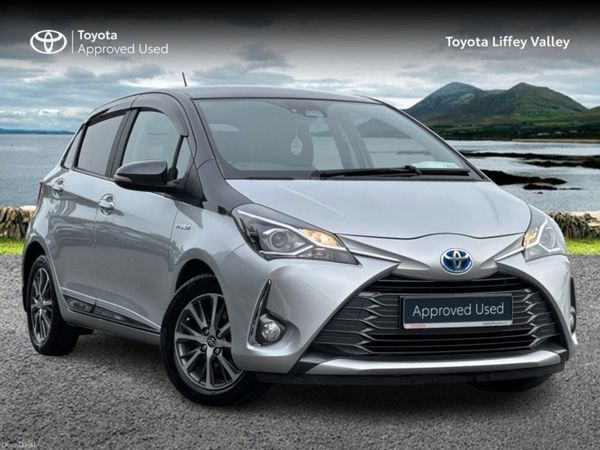 Toyota Yaris Hatchback, Petrol Hybrid, 2019, Silver