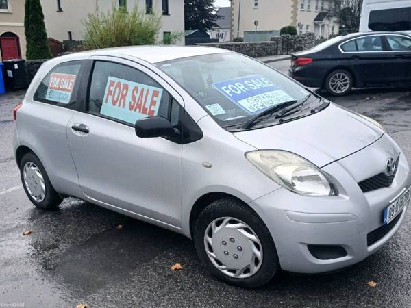 Toyota Yaris Hatchback, Petrol, 2009, Silver