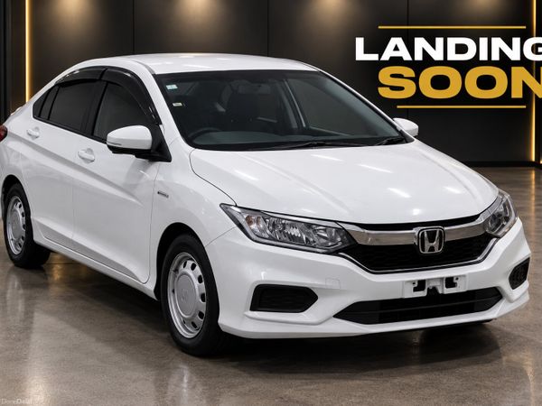 Honda Grace Saloon, Petrol Hybrid, 2019, White