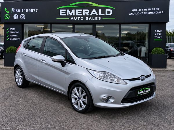 Ford Fiesta Hatchback, Petrol, 2009, Silver