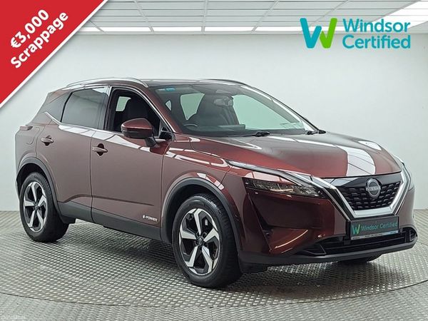 Nissan Qashqai MPV, Petrol, 2023, Red