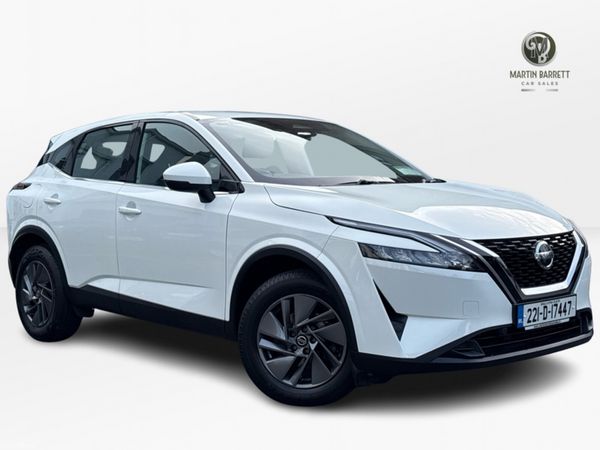 Nissan Qashqai MPV, Petrol, 2022, White
