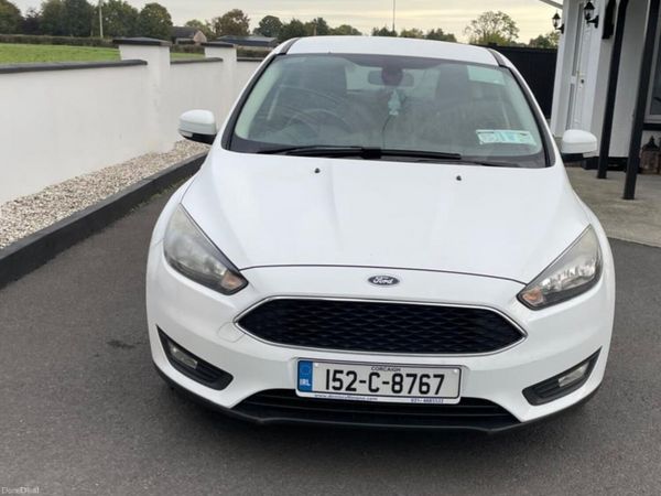 Ford Focus Hatchback, Petrol, 2015, White