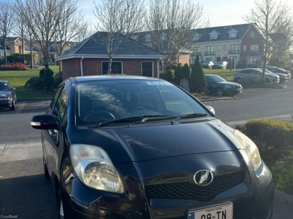Toyota Vitz Hatchback, Petrol, 2009, Black