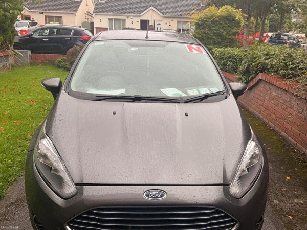 Ford Fiesta Hatchback, Petrol, 2016, Grey