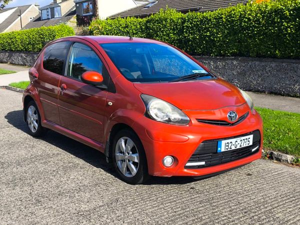 Toyota Aygo Hatchback, Petrol, 2013, Orange