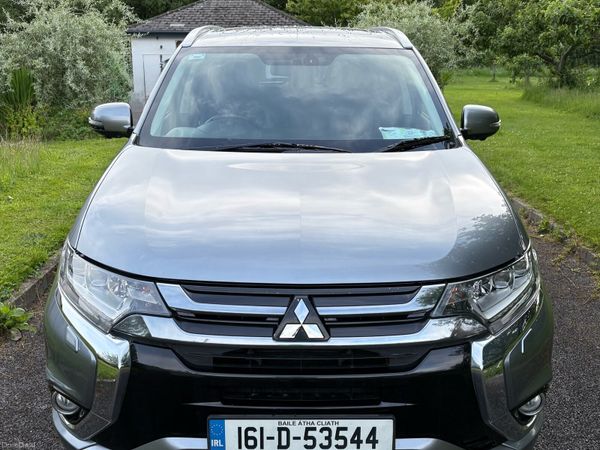 Mitsubishi Outlander SUV, Petrol Plug-in Hybrid, 2016, Grey