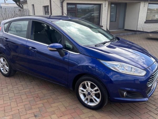 Ford Fiesta Hatchback, Petrol, 2015, Blue
