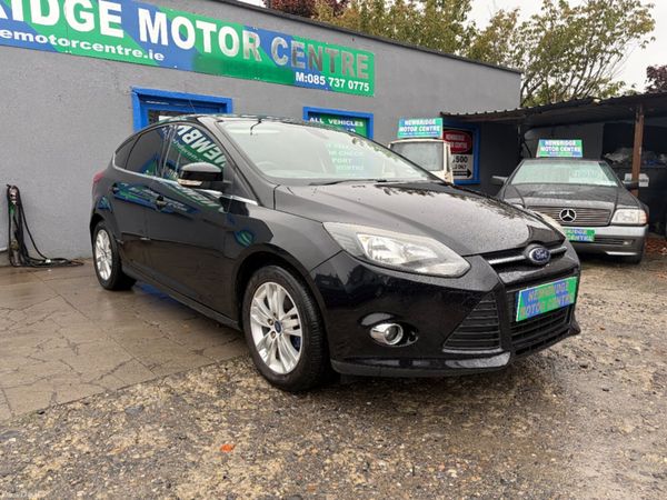 Ford Focus Hatchback, Petrol, 2014, Black