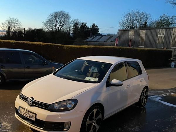 Volkswagen Golf Hatchback, Diesel, 2010, White