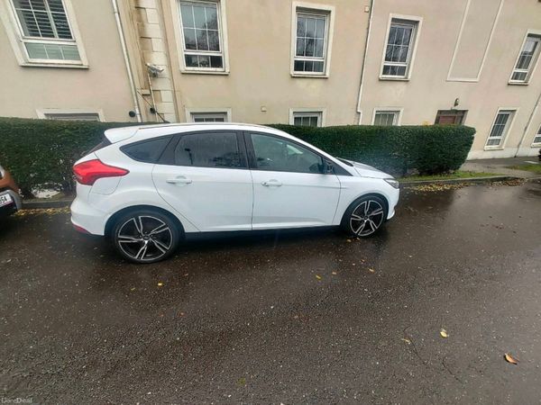 Ford Focus Hatchback, Diesel, 2017, White