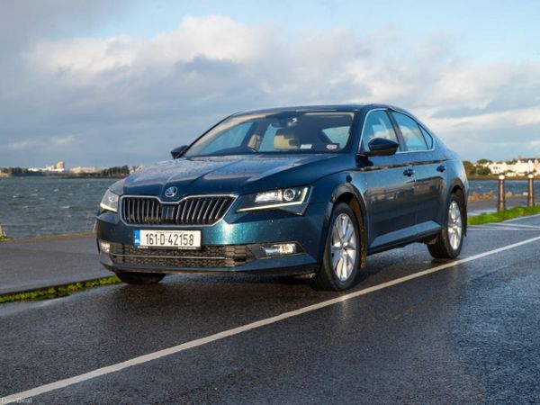 Skoda Superb Saloon, Diesel, 2016, Blue