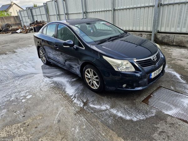 Toyota Avensis Saloon, Diesel, 2011, Grey