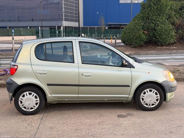 Toyota Yaris Hatchback, Petrol, 2005, Grey