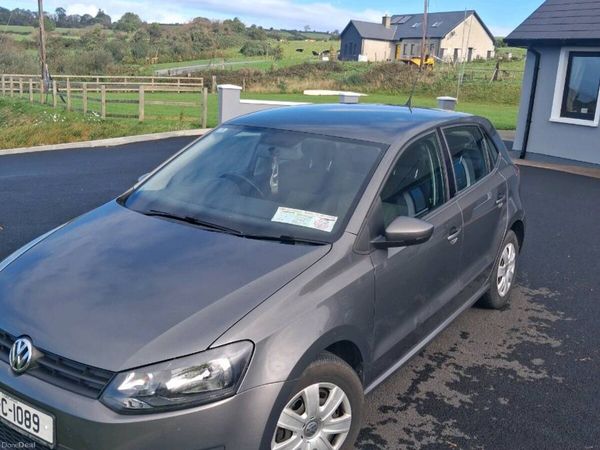 Volkswagen Polo Hatchback, Petrol, 2013, Grey