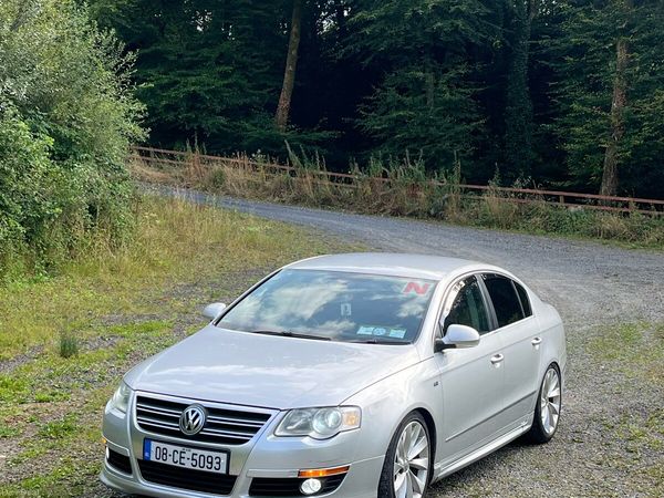 Volkswagen Passat Saloon, Diesel, 2008, Silver