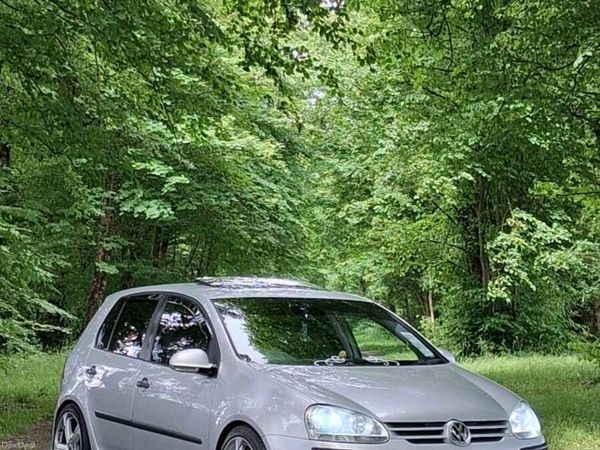 Volkswagen Golf Hatchback, Petrol, 2005, Silver