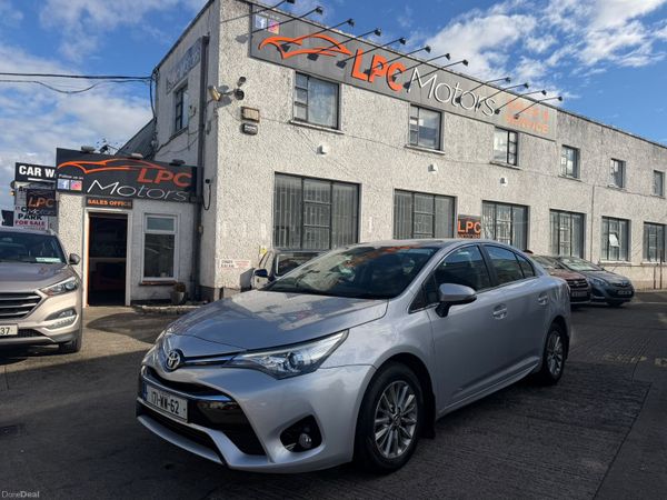 Toyota Avensis Saloon, Diesel, 2017, Grey