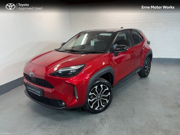 Toyota Yaris Cross Hatchback, Petrol Hybrid, 2023, Red