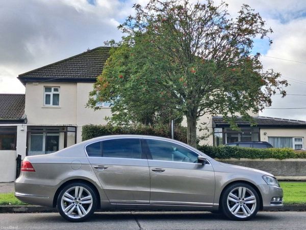 Volkswagen Passat Saloon, Diesel, 2013, Brown