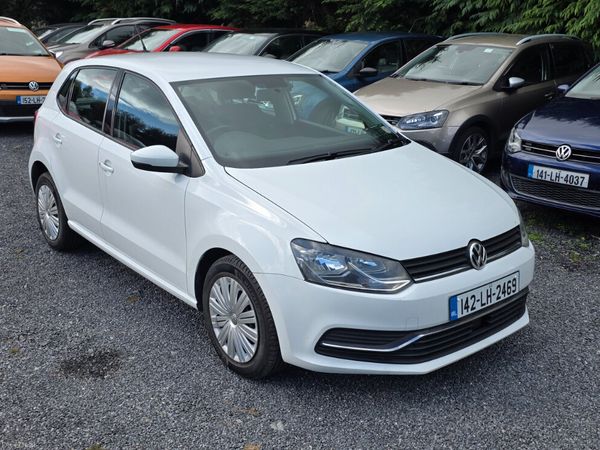 Volkswagen Polo Hatchback, Petrol, 2014, White