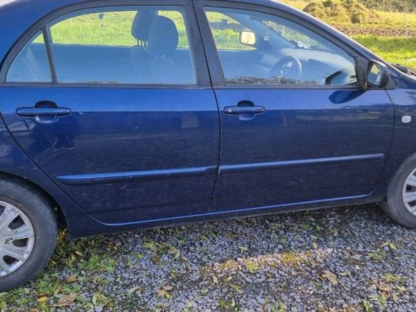 Toyota Corolla Saloon, Petrol, 2005, Blue