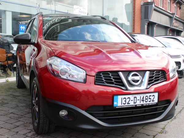 Nissan Qashqai+2 MPV, Diesel, 2013, Red