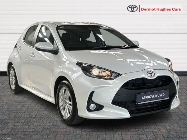 Toyota Yaris Hatchback, Petrol Hybrid, 2026, White