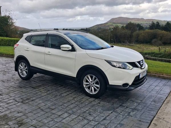 Nissan Qashqai Hatchback, Diesel, 2016, White