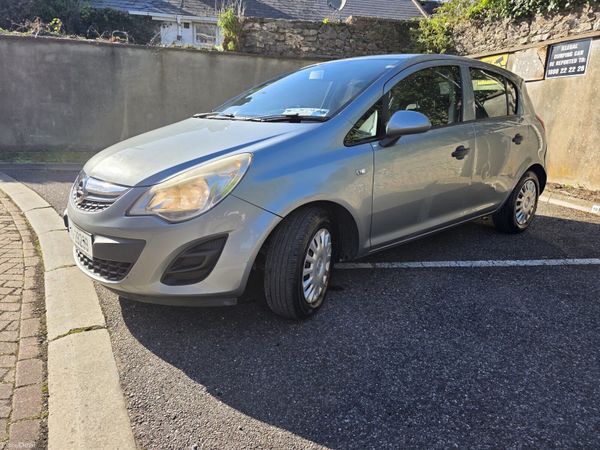 Opel Corsa Hatchback, Petrol, 2011, Silver