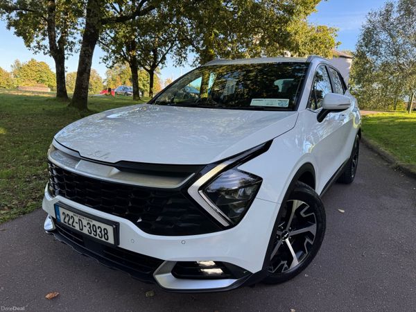 Kia Sportage SUV, Diesel Hybrid, 2022, White