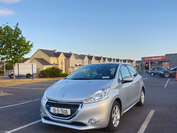 Peugeot 208 Hatchback, Petrol, 2015, Grey