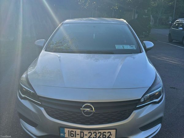 Opel Astra Hatchback, Petrol, 2016, Silver