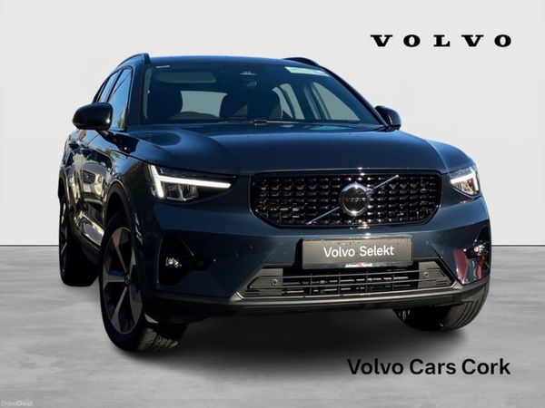 Volvo XC40 SUV, Petrol, 2026, Blue