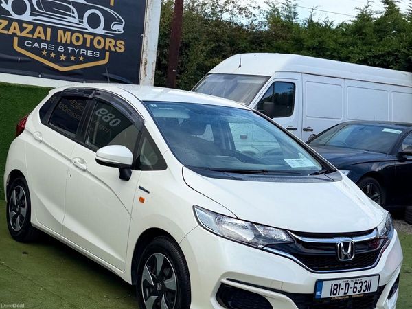 Honda Fit Hatchback, Petrol Hybrid, 2018, White