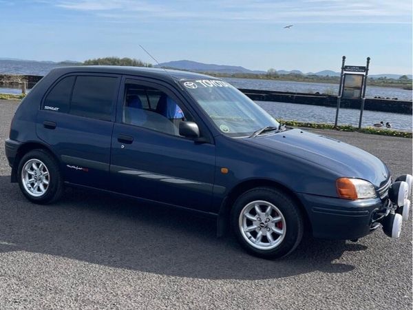 Toyota Starlet Hatchback, Petrol, 1998, Blue