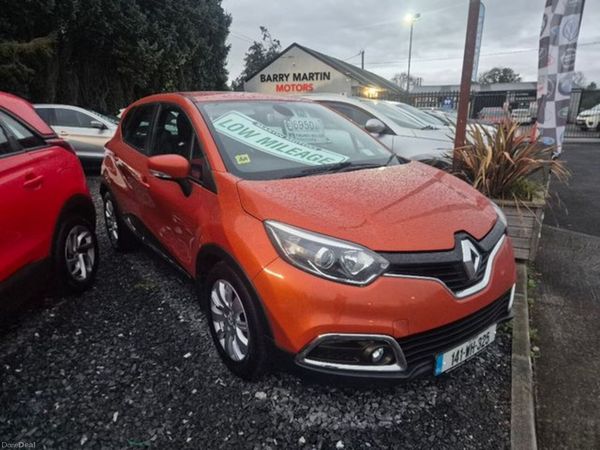 Renault Captur Hatchback, Diesel, 2014, Orange