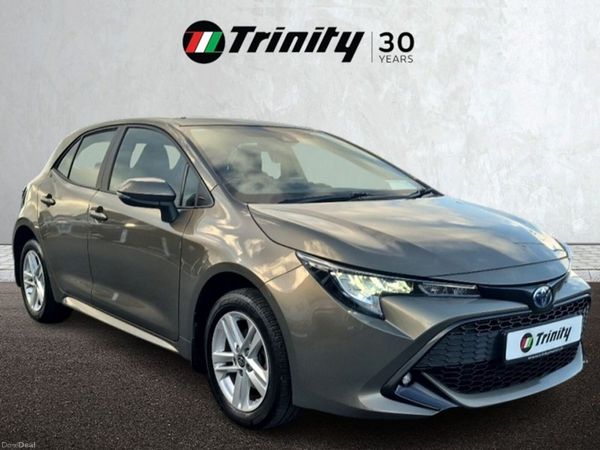 Toyota Corolla Hatchback, Petrol Hybrid, 2023, Green