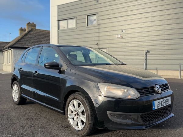 Volkswagen Polo Hatchback, Petrol, 2013, Black